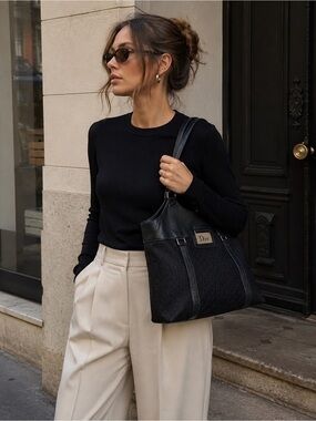Dior🖤 trotter street chic tote black